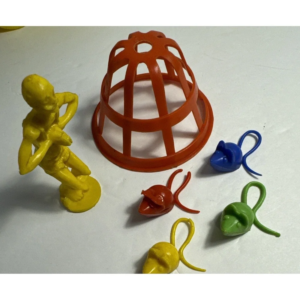 Mouse Trap Game Replacement Pieces 4 Mice / Cage & Swimmer. Free Ship